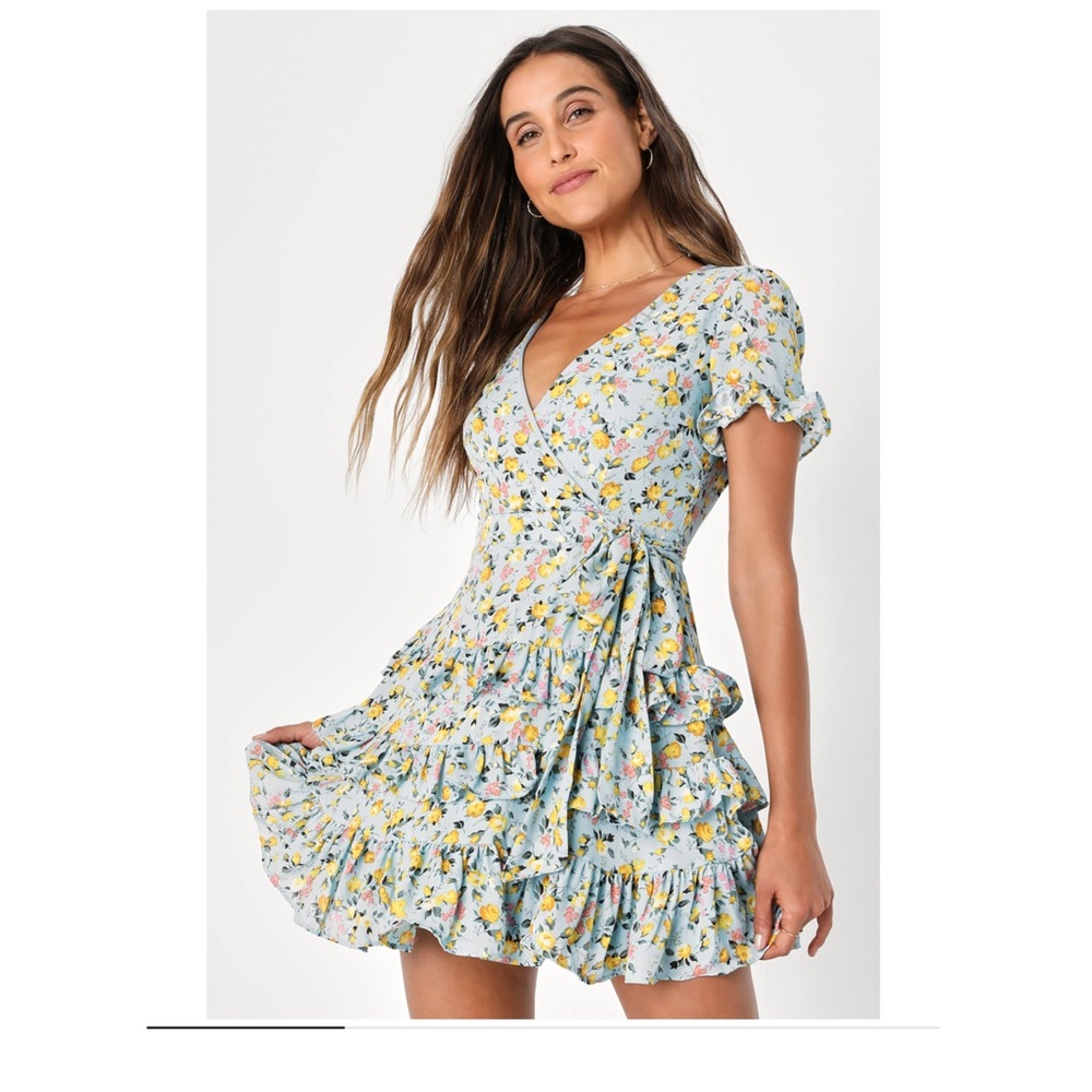 HOST PICK 🎉Lulus Feeling Butterflies Blue Tiered Ruffle Mini Dress NWT Sz. Med - Picture 1 of 9